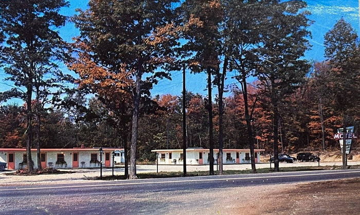 Twin Motel - Old Postcard (newer photo)